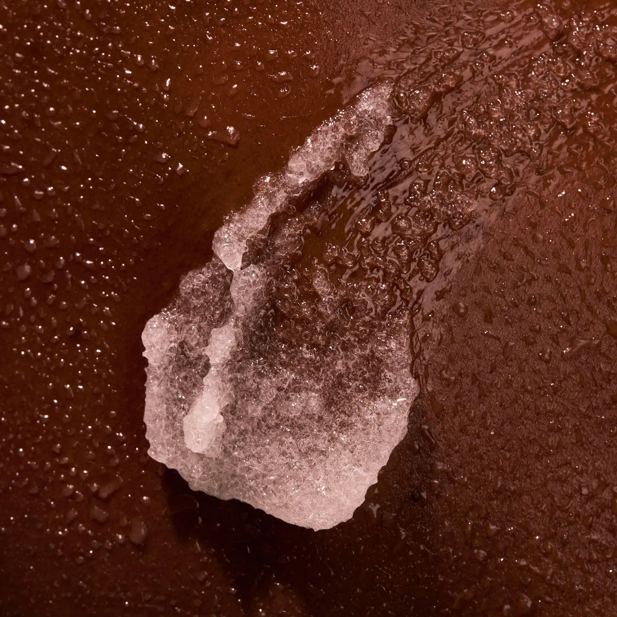 the-glow-getter-multi-oil-body-scrub-c0 NATR-40028-Alt-Image-TheGlowGetterMulti-OilBodyScrub-08.webp