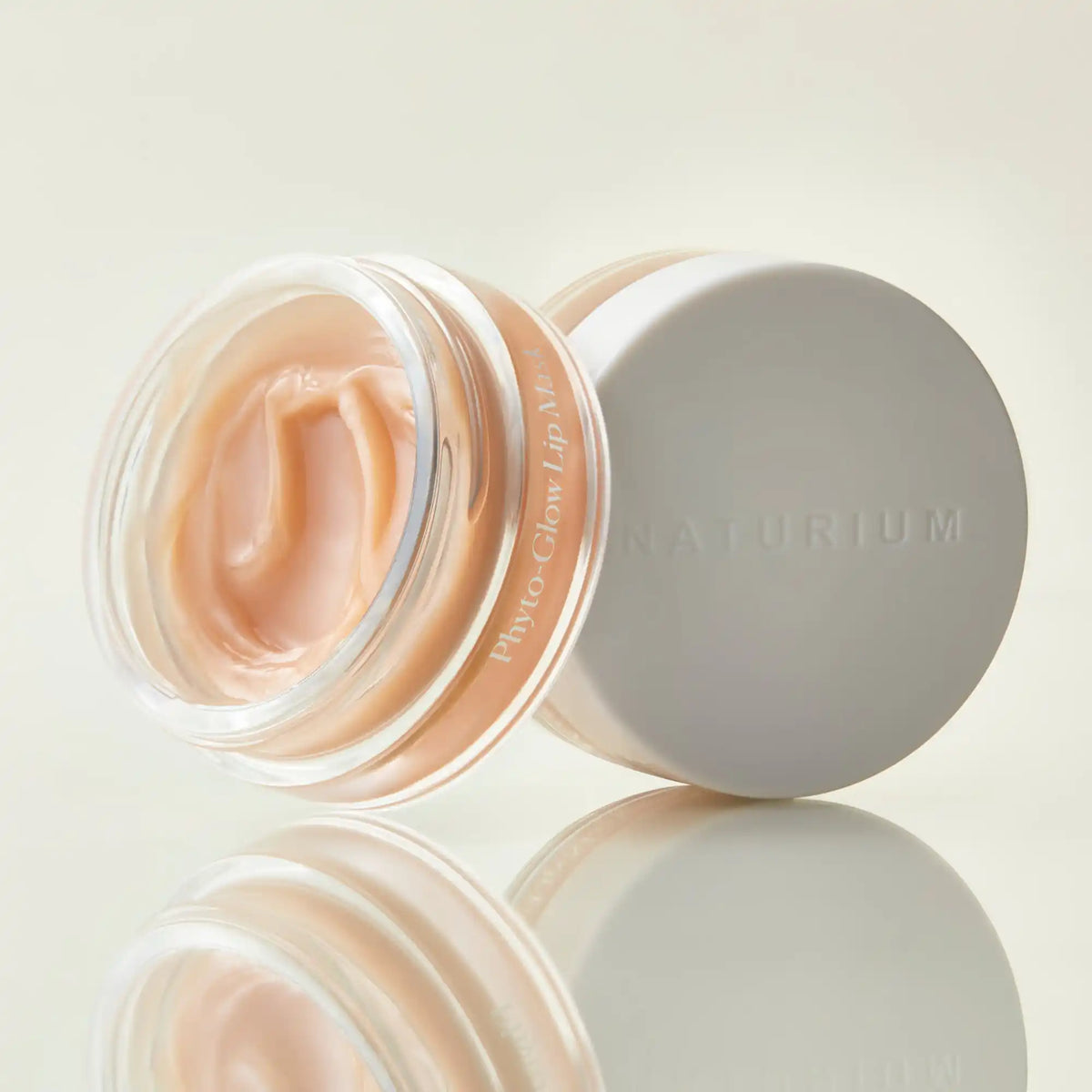 phyto-glow-lip-mask-c3 phyto-lipmask_0607-crop.webp